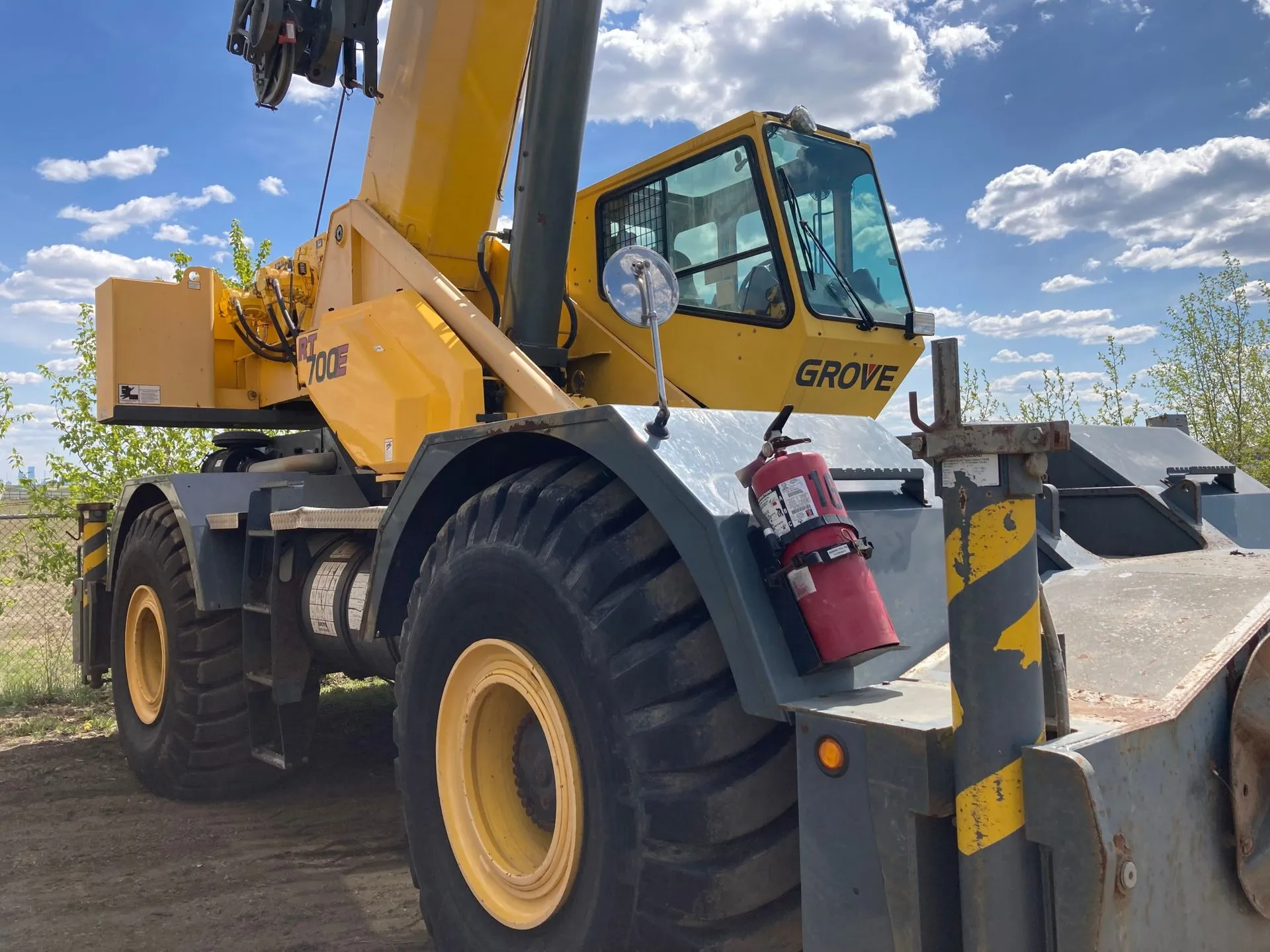 2006 Grove RT700E  Rough Terrain Crane