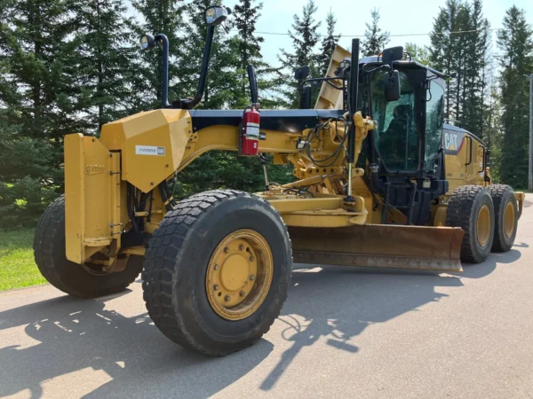 2016 Caterpillar 160M AWD Motor Grader - Image 3