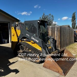 2019 Deere 317G Skidsteer and 2020 Canada Manufacturing Limited dump trailer